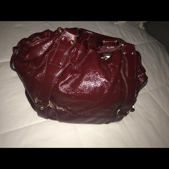 a bag - Picture 2 of 3